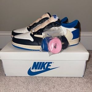 Travis scott fragment Jordan 1 low